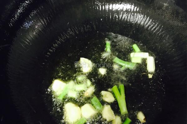 浇汁小白菜的做法图解4