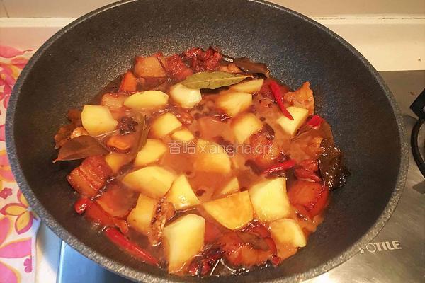 土豆红烧肉的做法图解11