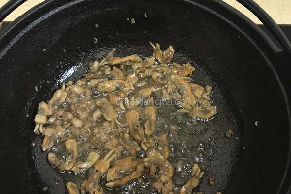 蟹黄粉丝煲的做法图解7
