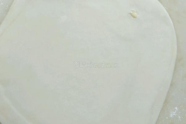 饺子皮包香蕉的做法图解2