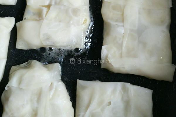 饺子皮包香蕉的做法图解6