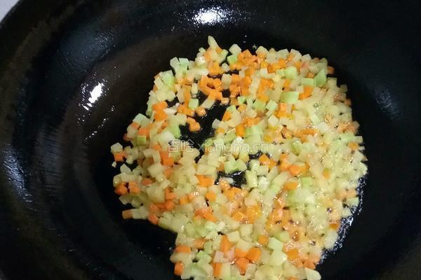 咖喱炒饭的做法图解1