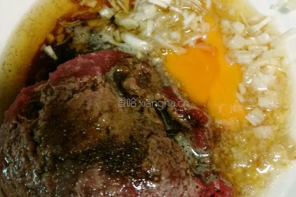 牛肉韭黄饺子馅的做法图解9