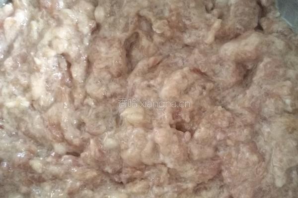 韭菜包菜猪肉饺子的做法图解3