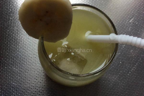 冰凉葡萄香蕉汁的做法图解8