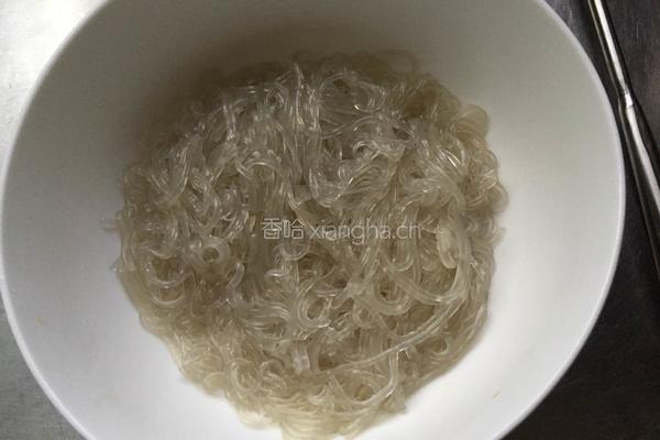 酸辣粉的做法图解1