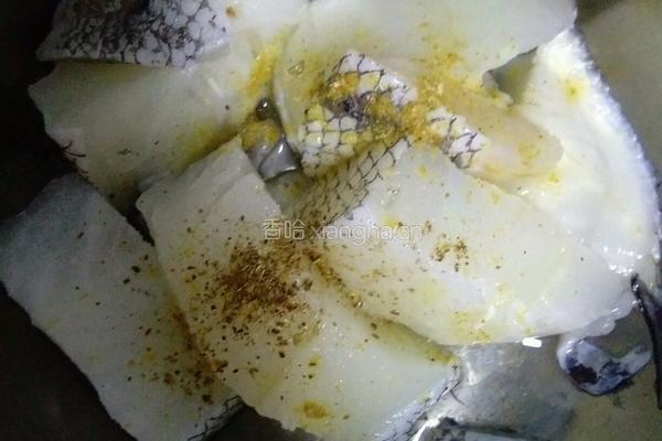 炸鳕鱼块的做法图解1