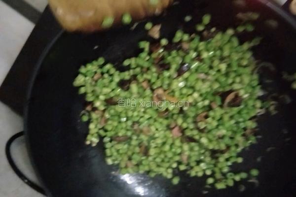 缤纷炒饭的做法图解5