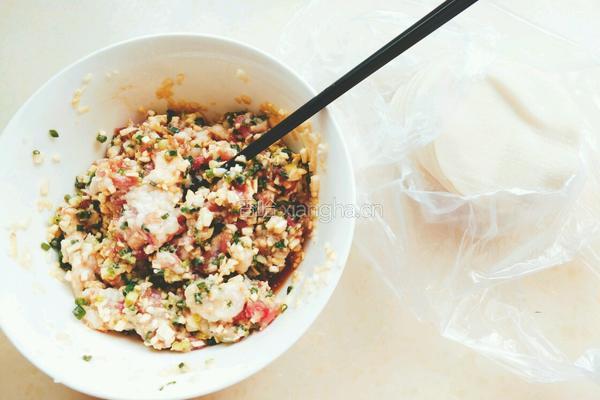 水煎饺 茭白鲜肉饺子的做法图解5