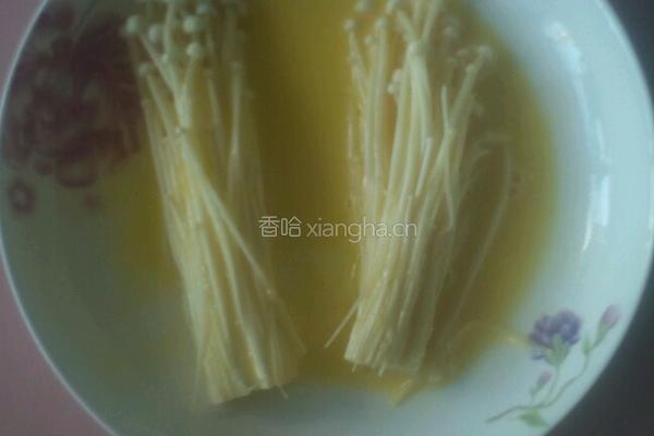 (周末跟香哈学做菜）做得好丑……椒盐金针菇的做法图解6