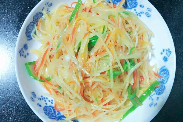 青椒炒土豆丝的做法图解7