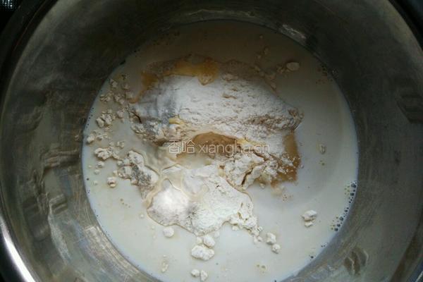 炼乳吐司的做法图解1