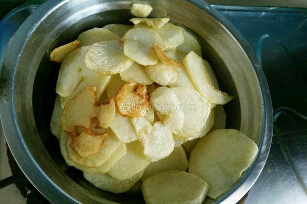 香辣土豆片的做法图解4