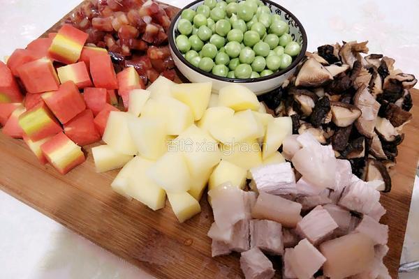 香菇土豆焖饭（砂锅版的做法图解1