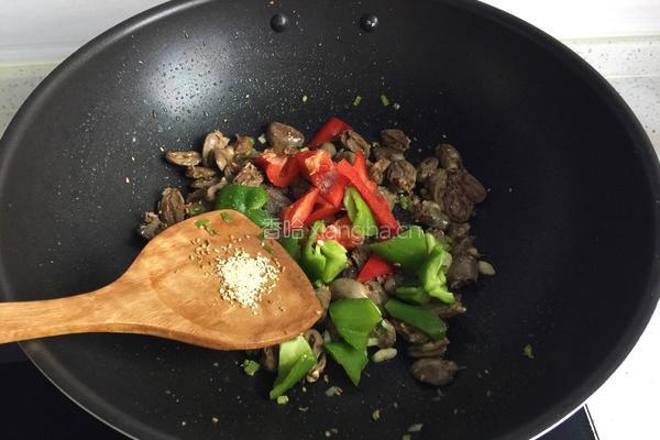 香辣鸡心的做法图解7