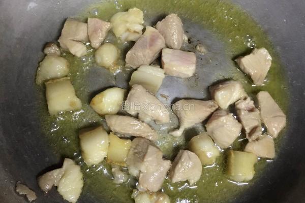 红烧肉炖藕的做法图解5