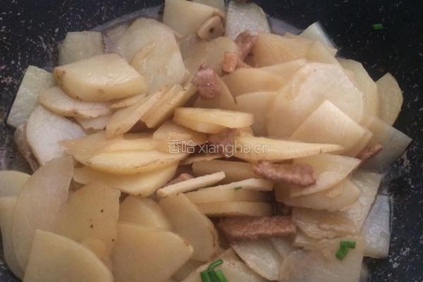 家常土豆片 的做法图解4