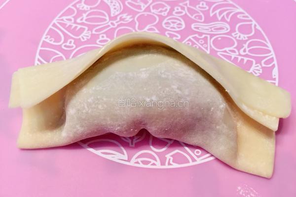 芹菜猪肉元宝馄饨包法的做法图解5
