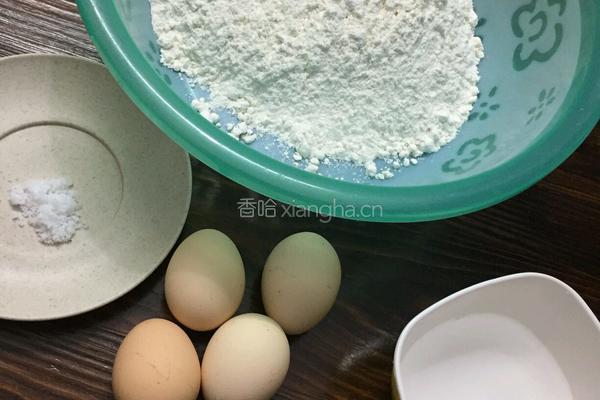 手工鸡蛋面的做法图解1