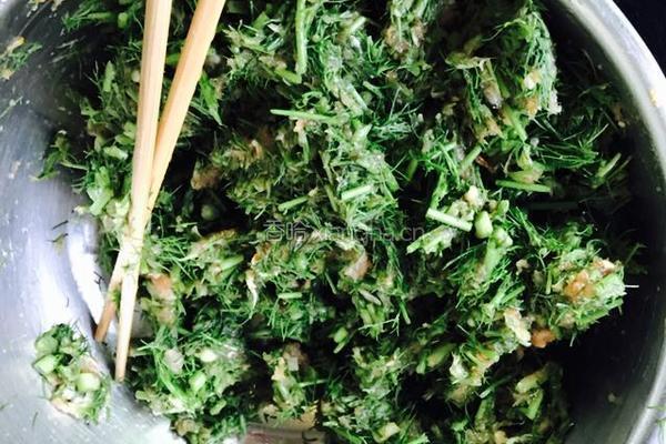 茴香大肉饺子的做法图解7