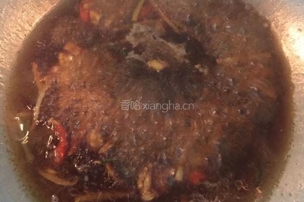 油煎焖烧罗非鱼的做法图解5