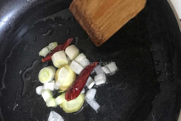 土豆烧牛腩的做法图解5