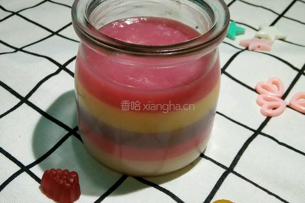 彩虹布丁的做法图解1