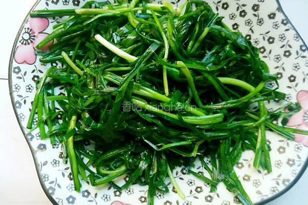 凉拌韭菜粉丝的做法图解8