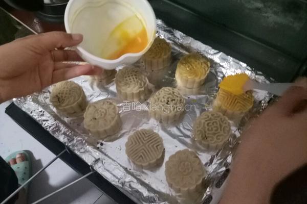 自制豆沙月饼的做法图解4