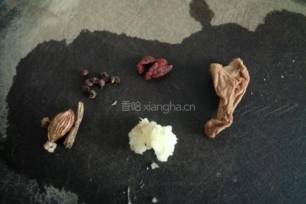 虫草花煲鸡汤的做法图解4