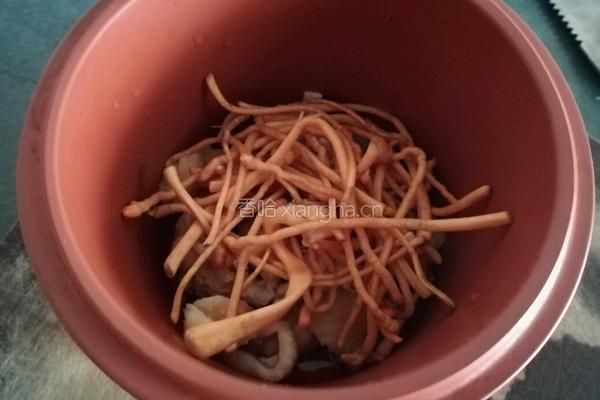 虫草花煲鸡汤的做法图解6
