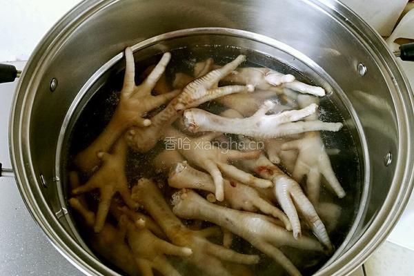 卤鸡爪的做法图解3