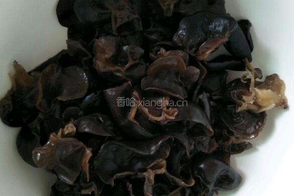 醋泡黑木耳的做法图解4