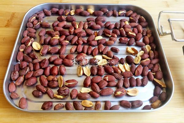 蔓越莓花生牛轧糖的做法图解2