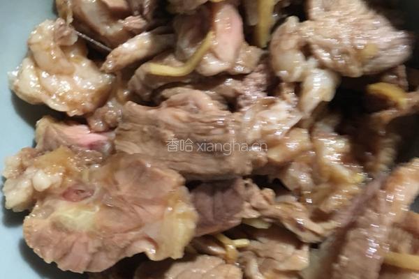 拆骨肉炒菱角的做法图解2