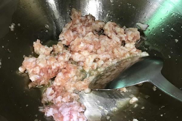虾菇干烩豆腐的做法图解6