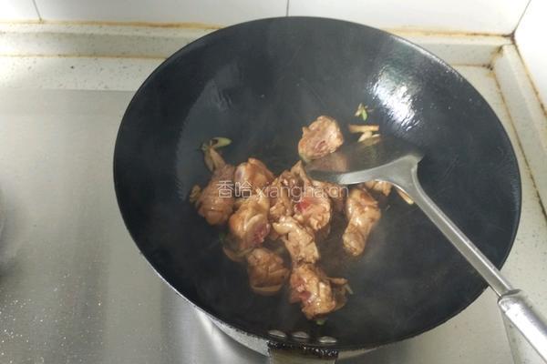 黄焖鸡米饭的做法图解8