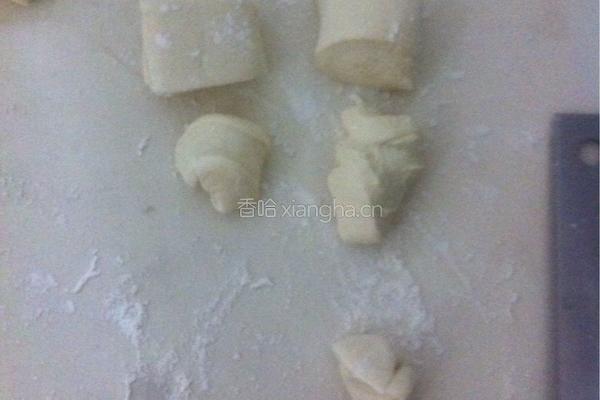 芹菜包子的做法图解3