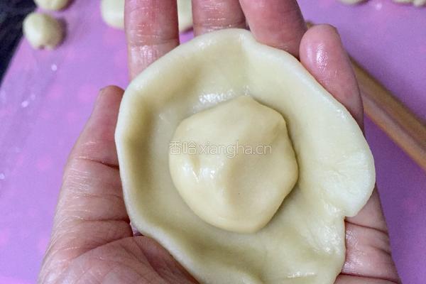 蛋黄酥的做法图解16