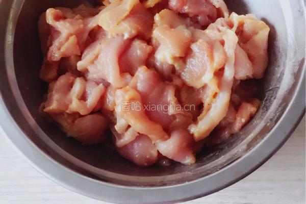 杭椒炒肉的做法图解2
