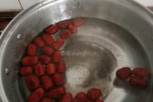 电饭煲红枣面包的做法图解2