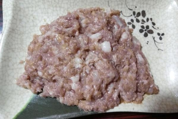 荷兰豆木耳饺的做法图解1