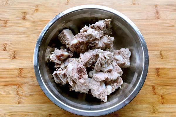 莲藕炖排骨的做法图解7