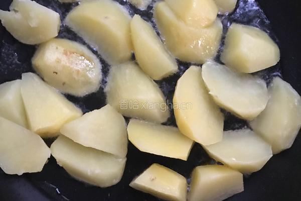 铁板土豆块的做法图解3