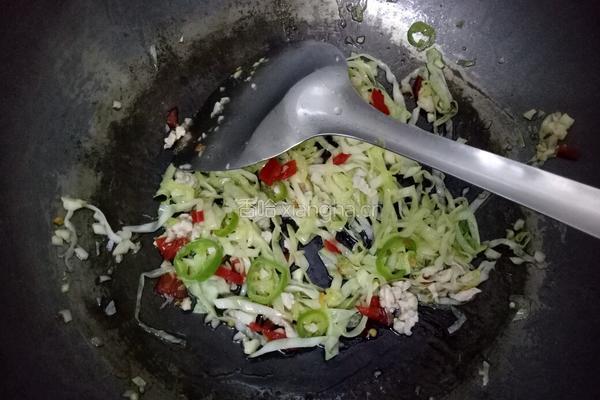 包菜蛋炒饭的做法图解5