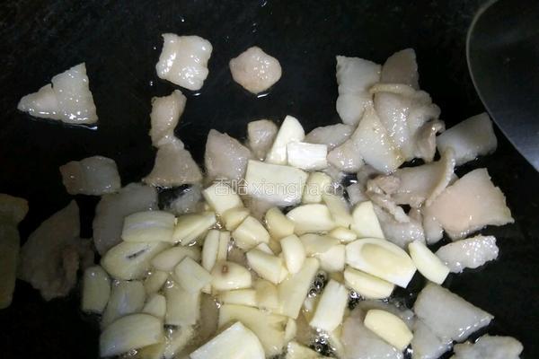 小柱私房菜之辣椒炒肉的做法图解2