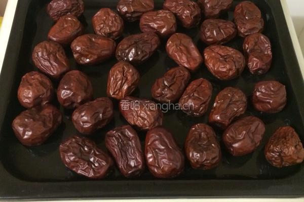 清茶一杯喝枣茶的做法图解1