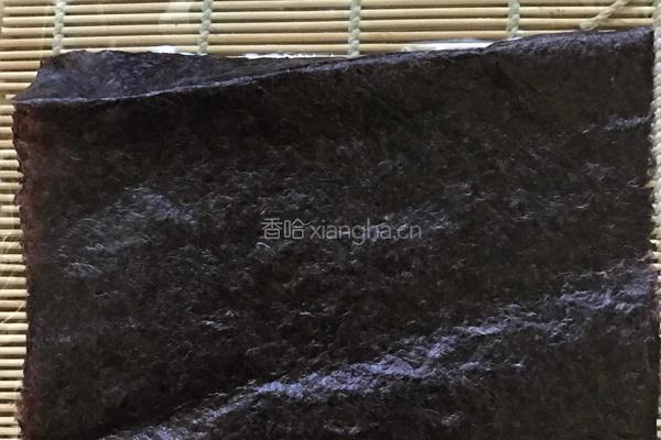 金枪鱼蔬菜包饭的做法图解2