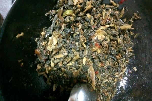 梅干菜炒肉的做法图解12