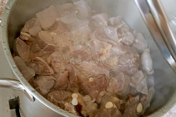 润肺猪肺汤的做法图解3